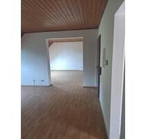 Schöne helle Dachgeschosswohnung - Herschweiler-Pettersheim