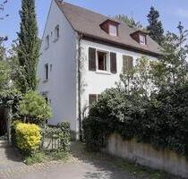 Altbauwohnung mit großem Garten in Freiburg Herdern - Freiburg im Breisgau