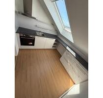 Frisch sanierte 3-Zimmer-Dachgeschosswohnung in Karlsruhe-Knielin