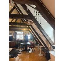 Wunderschöne Dachgeschosswohnung in der Innenstadt (3,5 Zimmer) - Regensburg Kumpfmühl