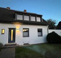 Neu sanierte Wohnung in Uni Nähe - Düsseldorf Stadtbezirk 8