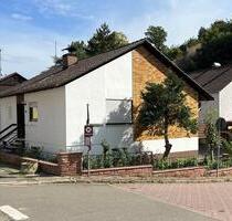 PROVISIONSFREI- Charmantes Einfamilienhaus in Wachenheim - Wachenheim an der Weinstraße