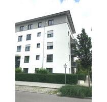 Exklusive 3 Zimmer EG-Wohnung + 150 qm Garten Germering München