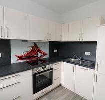 Himbeereis zum Frühstück...3-RW mit Einbauküche, Dusche u. Balkon!!! - Freiberg