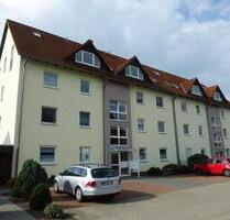 Schöne 3-Zi.-Wohnung mit großem Balkon, Stellplatz, Küche in einem geflegten MFH - Wathlingen