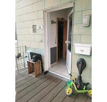 Große 4 Zimmer Wohnung mit Balkon - Husum