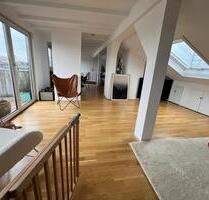 *Bockenheim* renovierte 4-Zimmer-Maisonette-Wohnung mit Dachterrasse und EBK - Frankfurt am Main