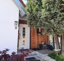 Einfamilienhaus - 270.000,00 EUR Kaufpreis, ca.  110,00 m² in Wallersdorf (PLZ: 94522)