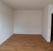 Single-Appartement mit gr. Balkon - Duisburg Großenbaum