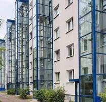 Sommer am See – Dein neues Zuhause ab 15.07.2025 - 1 Zimmer mit Aufzug & Dusche - Leipzig West