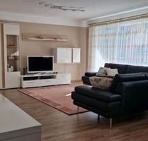helle hochwertige Wohnung im Zentrum von Ditzingen