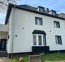 Ruige DG 3Zi. Wohnung - 650,00 EUR Kaltmiete, ca.  60,00 m² in Bochum (PLZ: 44793) Bochum-Mitte