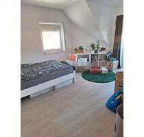 Zwei Zimmerwohnung - 600,00 EUR Kaltmiete, ca.  70,00 m² in Paderborn (PLZ: 33100) Neuenbeken