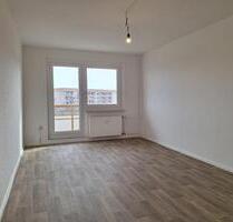 Ab 01.11.2025***Platz für die ganze Familie – 4 Zimmer mit Balkon, frisch renoviert & in Seenähe! - Leipzig West