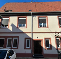 Zwei Häuser im Zentrum von Weißenburg (Elsass) - Klingenmünster