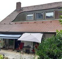 DHH mit Küche, Sauna und Garage in Oberasbach - preisreduziert !!