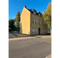 Mehrfamilienhaus 4 Wohnungen in Moers Gute Lage Provisionsfrei - Duisburg Hochheide