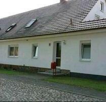 Schöne, geräumige drei Zimmer Wohnung mit Hofanlage in Dranse - Wittstock/Dosse