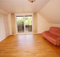 2-Zimmer-Wohnung im 1. Obergeschoss mit Balkon, Keller, Garten - Buchholz in der Nordheide