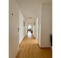 Attraktive 3-Zimmer-DG Wohnung im 2.OG Stuttgart-Degerloch