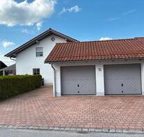 Haus Einfamilienhaus Wohnhaus Mehrfamilienhaus Garage Garten - Schöllnach