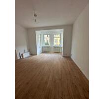 Neue Moderne Zentrale 4-Raum Wohnung in Eisenberg