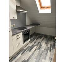 Schöne 3-Zimmer-Wohnung mit Balkon und Garage in Ahorn - Lichtenfels