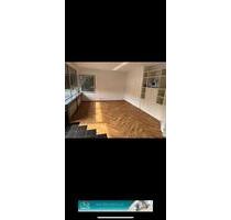 Penthouse Wohnung 2 Zimmer - 1.300,00&nbsp;EUR Kaltmiete, ca.&nbsp; 86,00&nbsp;m&sup2; in Mönchengladbach (PLZ: 41179) West