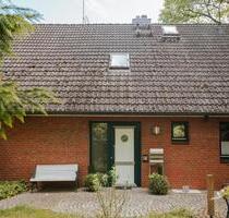Sofort einziehen: 3-Zimmer-Dachgeschosswohnung in Alt Mölln – bezugsfrei und auf Wunsch möbliert - Breitenfelde