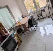 Schöne 4 Zimmer Wohnung - 1.380,00 EUR Kaltmiete, ca.  140,00 m² in Nordenham (PLZ: 26954)
