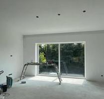 Neubau 5,5- Raum Wohnung mit Balkon, Dachterasse und Gartenanteil - Hohenthann