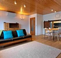 Sonnige 59 m² Dachgeschosswohnung vollmöbliert zu vermieten - Leinfelden-Echterdingen