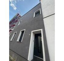 Einfamilienhaus mit Garten & Garage in ruhiger Lage - Duisburg Mittelmeiderich