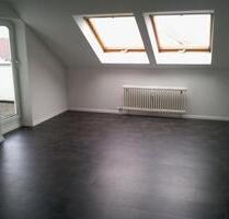 Moderne, helle 2.5-Zimmer-Wohnung mit Balkon (Dachgeschoss) - Bad Säckingen