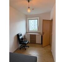 Wohnung ab 01.09 (Wg) - 800,00 EUR Kaltmiete, in Berlin (PLZ: 10623) Charlottenburg-Wilmersdorf