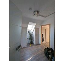 2,5 Zimmer Dachgeschosswohnung in Niederdrees zu vermieten. - Bornheim