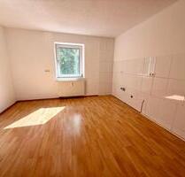 Nette 3-Zimmer Wohnung inkl. Gartenmitbenutzung - Pirmasens Niedersimten