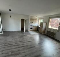 Modernisierte 1,5 Zi.-Wohnung zu vermieten! - Bremen Gröpelingen