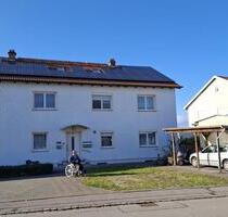 3-Zimmer-Maisonettewohnung in Unterneukirchen m. Terrasse, Garten