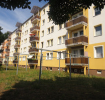 Einzugfertige 3 Raumwohnung mit Balkon - Sandersdorf-Brehna