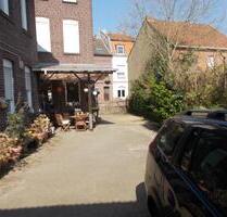 Mehrfamilienenhaus – Generationenwohnen - 3 WE mit ca 172 qm - Mönchengladbach Süd