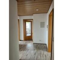 Helle 3-Zimmer-Wohnung - 560,00 EUR Kaltmiete, ca.  75,00 m² in Kulmbach (PLZ: 95326) Blaich