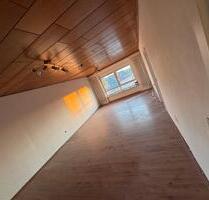 Großzügige Wohnung mit Terrasse und Balkon in Wemmetsweiler - Merchweiler