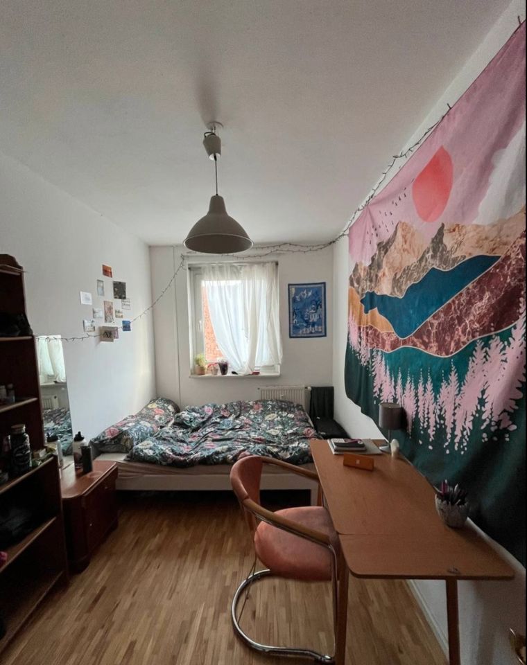 Ruhiges Zimmer zum WGT - 50,00 EUR Kaltmiete, ca.  10,00 m² in Leipzig (PLZ: 04315) Ost