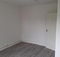 1-2 möblierte Zimmer mit Küche und Bad in 2,5 Zimmer Wohnung - Berlin Pankow