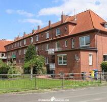 Schöne 4 Zimmer Wohnung mit Balkon zu vermieten! - Emden