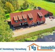 Erstbezug: Extravagante Dachgeschosswohnung mit Einbauküche und Loggia in Kanallage von Spetzerfehn - Großefehn