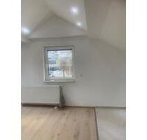 2,5 Zimmer DG-Wohnung in Traunreut