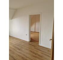 gemütliche 3-Raum DG Wohnung mit EBK zentral von Weißwasser - Weißwasser (Oberlausitz)