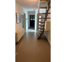 4 ZKB Terasse Garage teilmöbliert zu vermieten - Mainz Mombach